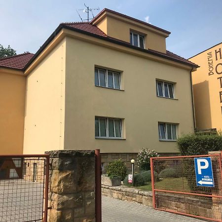 Hotel Bohemia Jičín Extérieur photo
