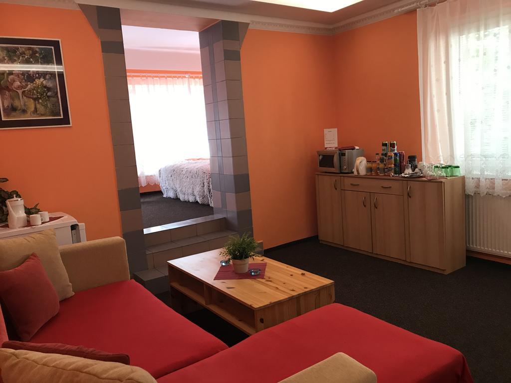 Hotel Bohemia Jičín Extérieur photo