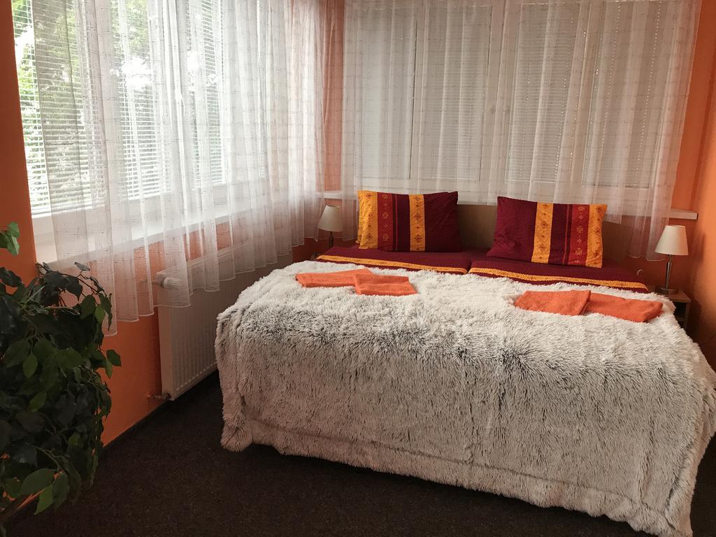 Hotel Bohemia Jičín Extérieur photo