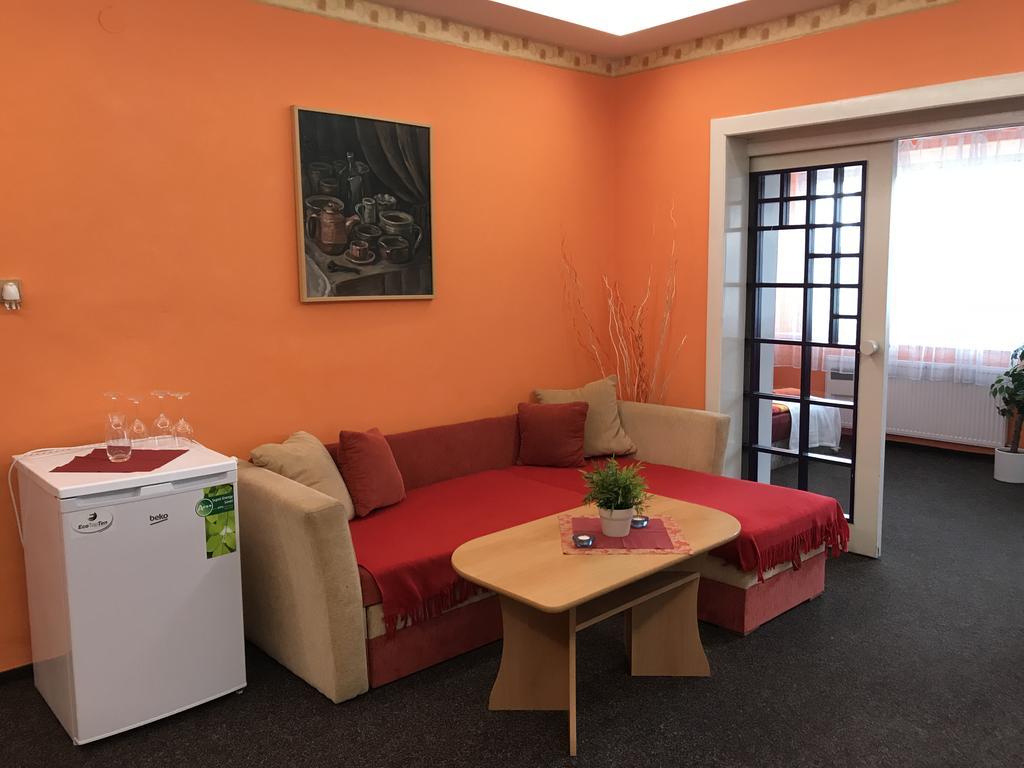 Hotel Bohemia Jičín Extérieur photo