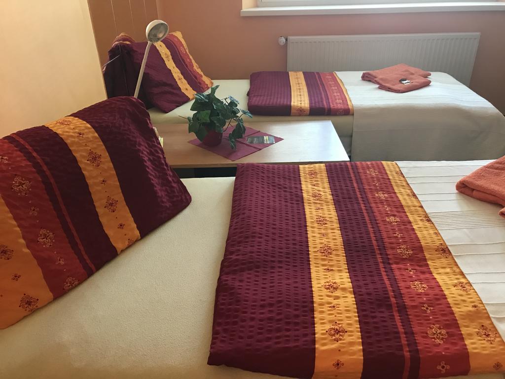 Hotel Bohemia Jičín Extérieur photo